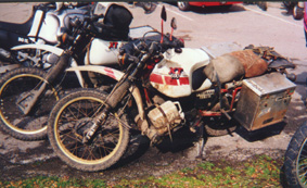 bernd tesch, tesch-treffen, tesch, treffen, moppeds, zelt, bier, traveller, dominator, bmw gs, africa twin